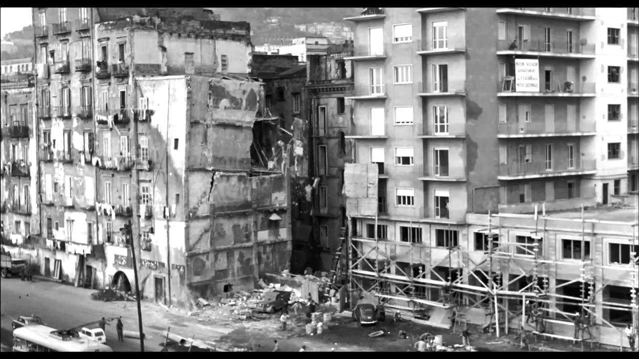 Risultati immagini per le mani sulla cittÃ