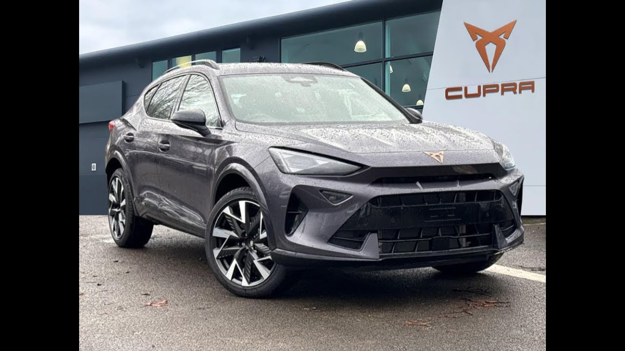 Brand New CUPRA Formentor V2 1.5 eTSI DSG-auto 150 7-speed automatic in Dark Void Metallic