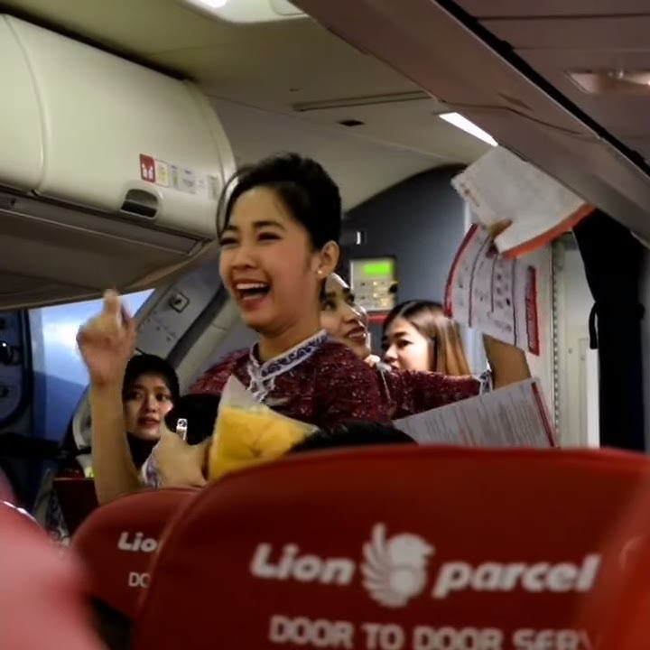 PESONA DAN KE ANGGUNAN PRAMUGARI LION AIR 😍Pekerjaan yang beresiko tinggi