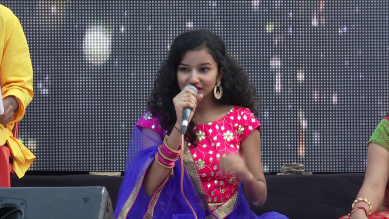 Samruddhi singing Runuzunu re Bhramara
