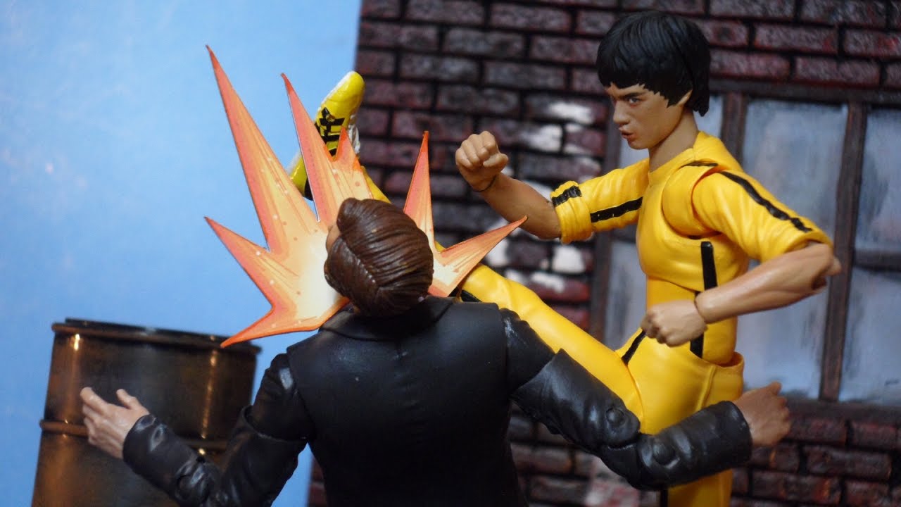 Bandai . Figuarts Game of Death Movie Bruce Lee Action Figure Review -  YouTube