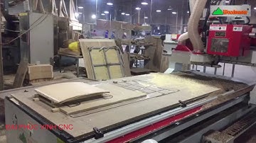 MÁY CNC TRUNG TÂM 2.5D Woodmaster Cắt Cnc ván Plywood làm mặt ghế tuyệt đẹp