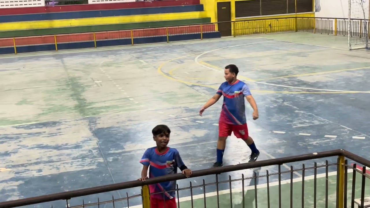 Coletivo da escolinha do nobre 