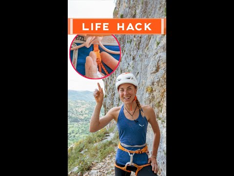 How To Pee When Climbing On A Big Wall (Women’s Harness) #Shorts