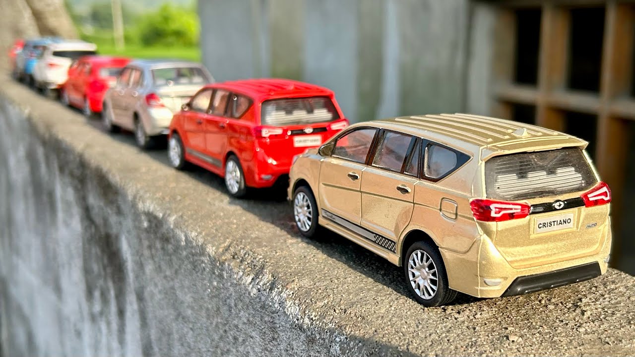 Unboxing of Scale Model Toyota Innova Crysta | DZire | Ford EcoSport ...