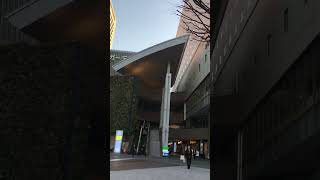 JR京浜東北線　大井町駅　中央改札口から西側に阪急大井町ガーデンがあり温浴施設「おふろの王様」は人気です
