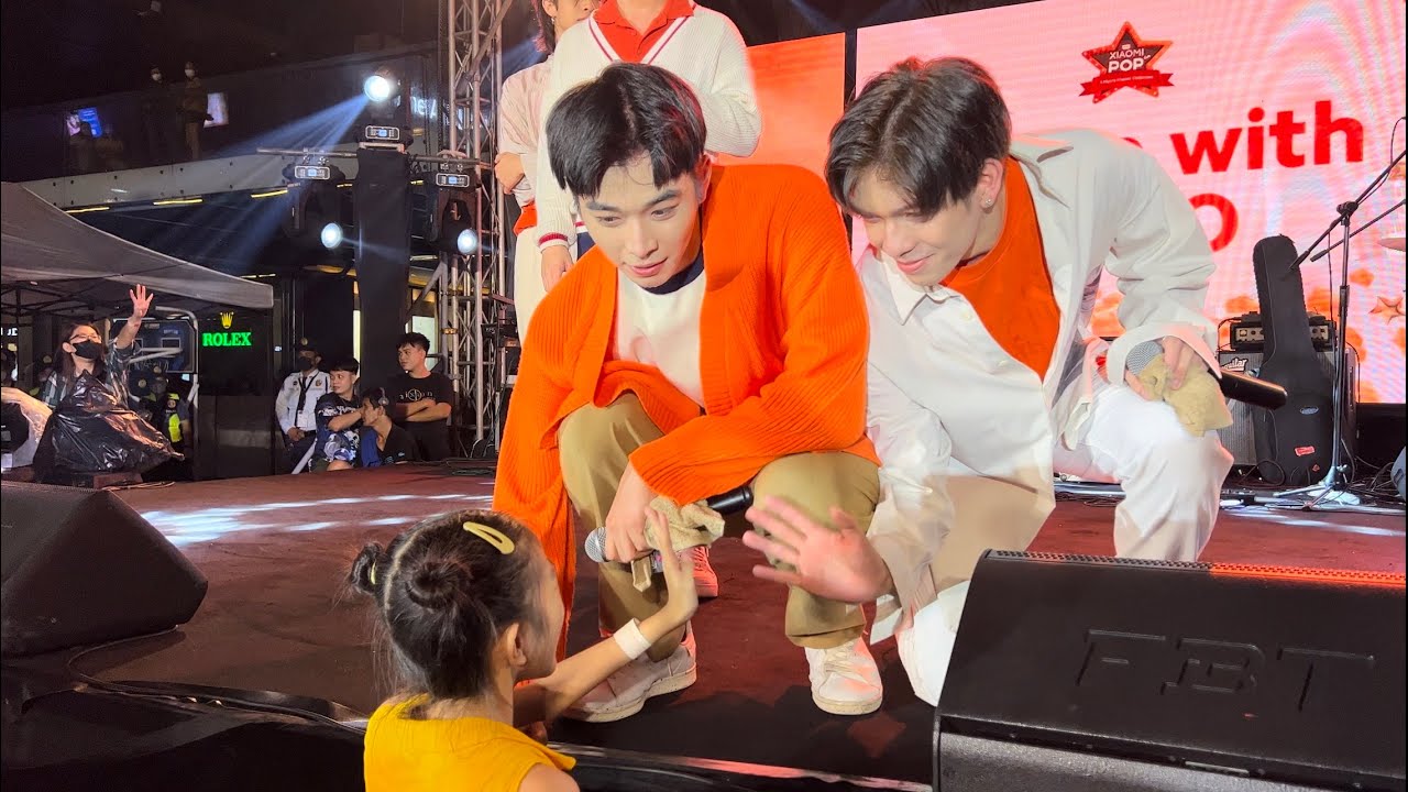 [4K] 221210 BGYO - MAGNET + GAMES W/ ACES + TUMITIGIL ANG MUNDO @ XIAOMI POP 2022 | BGC AMPHITHEATER