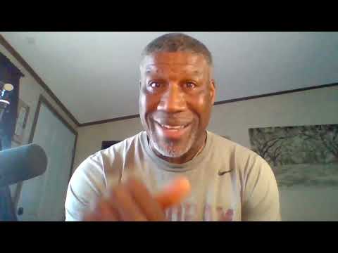 NBA SEASON OPENING NIGHT/GIANNIS SIGNS EXTENSION
