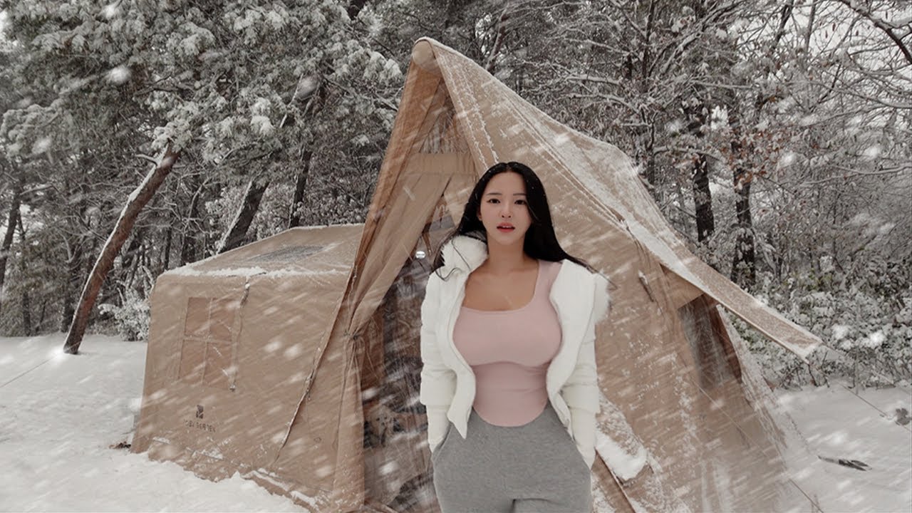 ❄️Кемпинг в сильный снегопад с надувной палаткой⚡️ Снег и гром ASMR