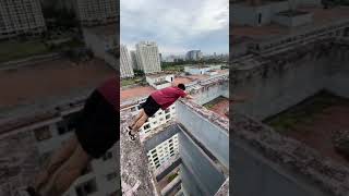 Insane Parkour Jump - Rooftop Kong (Epic Parkour) || Tobypk screenshot 4