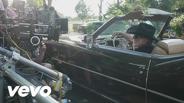 Willie Nelson - Willie Nelson with Lukas Nelson (The Making of "Just Breathe")