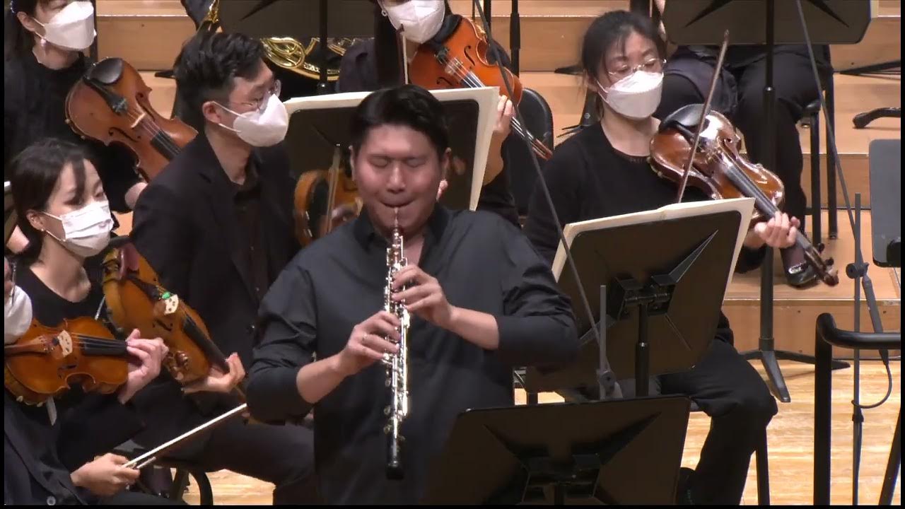 Lebrun Concerto for oboe and orchestra No.1 in d minor YouTube