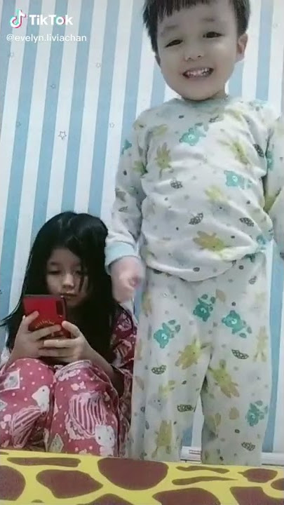 Tiktok Kentut