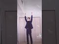 シズ・ム・フネジエンドを、本人が踊ってみた-The guy who sang "Singing DIO" dances to his own cover