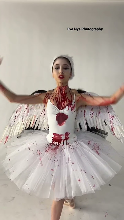 BLACK SWAN ЁЯжвЁЯШ│ #blackswan#swanlake#evanysphotography#ballet#ballerinas