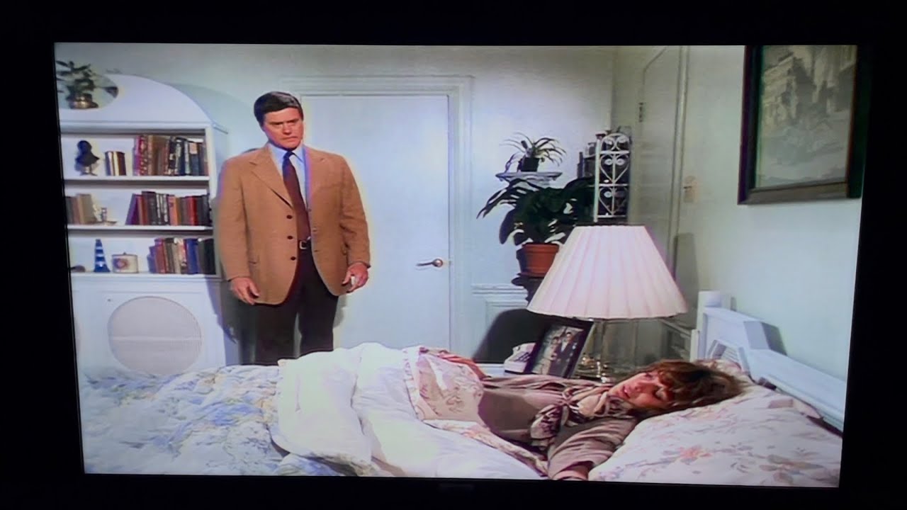 Dallas: J.R. and Sue Ellen argue over her drinking.