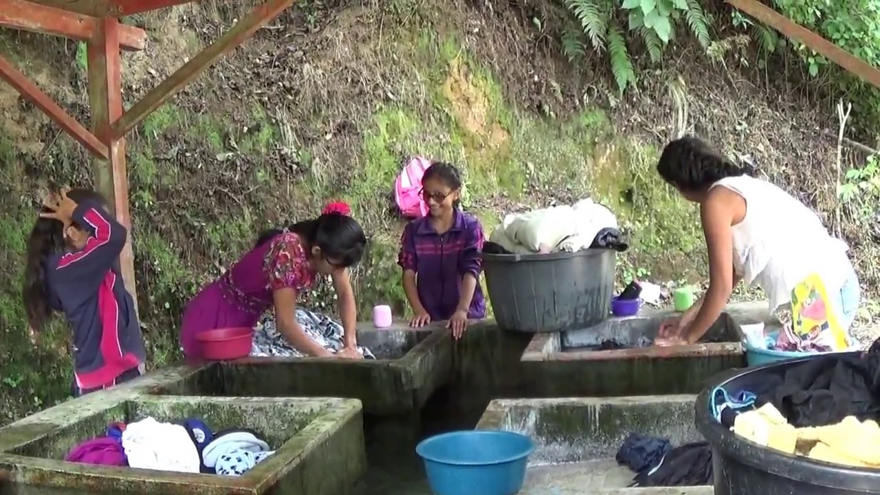 ESCASEZ DE AGUA en la comunidad Pojopon - YouTube