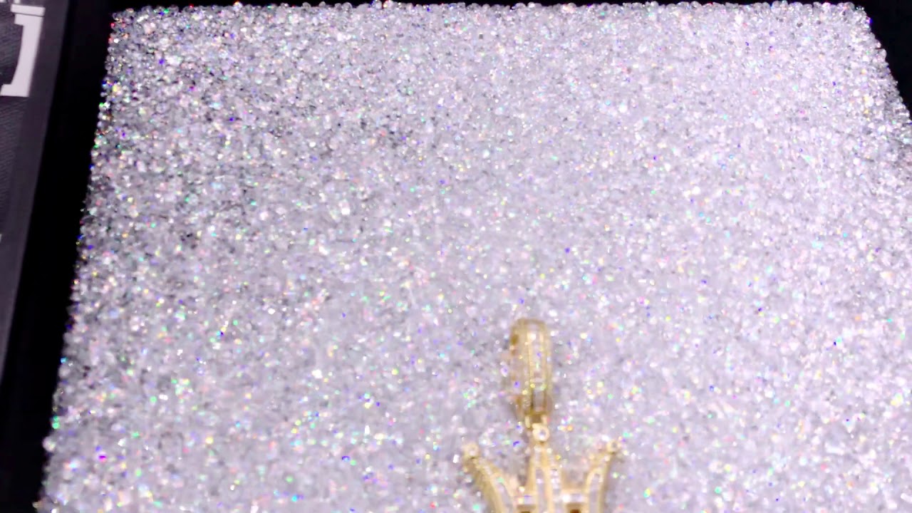2500 Carats of Loose VVS Simulated Diamonds | HipHopBling.com See Our Shine