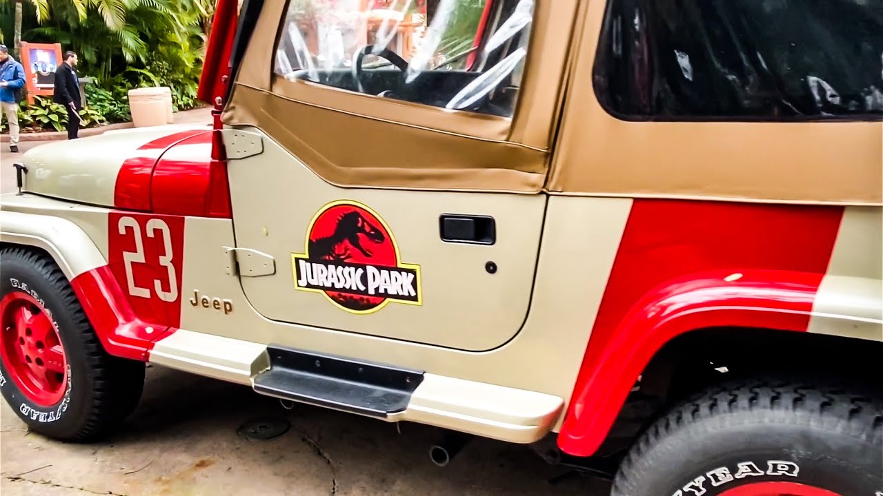 Closer Look at the REAL Jurassic Park Jeep and Jurassic Park Explorer