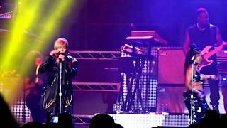 TLC - Diggin On You [LIVE] @ the Abbotsford Centre