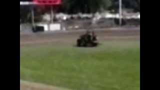 1st steer down at the 2013 Pendleton Round Up Rodeo (Raw Video!)