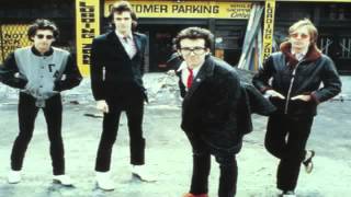Elvis Costello & The Attractions - Beyond Belief (Studio Version)