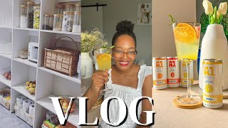 Vlog | Day in my life | Organising pantry | campaign unboxing| South African Youtuber