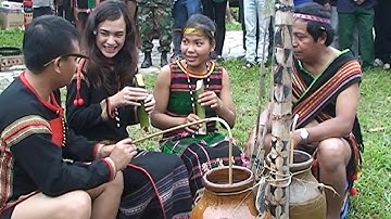 Lễ kết nghĩa của đồng bào Ê ĐÊ và đồng bào M`NÔNG