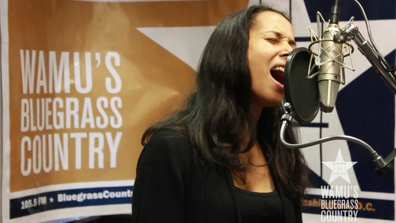 Carolina Chocolate Drops - No Man's Mama [Live at WAMU's Bluegrass ...