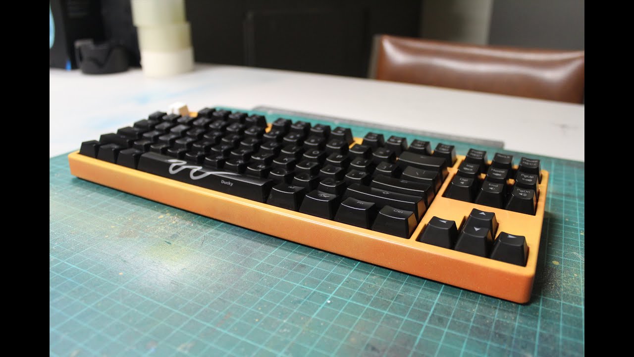 custom sunset yellow orange ducky shine 3 tkl mechanical keyboard