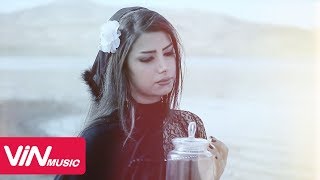 Azad Rahmani - Let Xoshnabm
Azad Rahmani - Let Xoshnabm
Follow us:
Facebook: http://goo.gl/fegM0
Twitter : http://goo.gl/RPuUv
Google+ : http://goo.gl/1GyjL
Instagram: http://instagram.com/vintvofficial#
Website: http://www.vintv.net/index.php/ku/
Please subscribe for more Kurdish Music http://goo.gl/GSTeS ©️ copyrighted by VIN Azad Rahmani - Let Xoshnabm