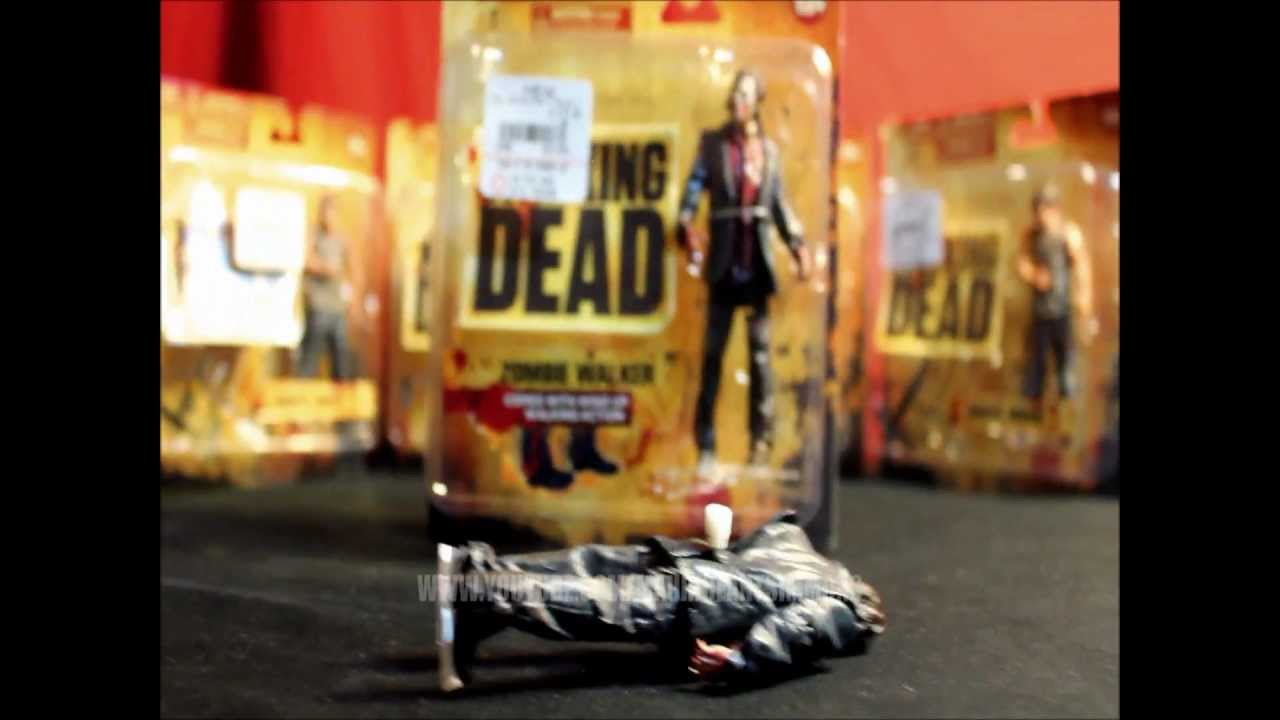 The Walking Dead GIVEAWAY! Action Figure REVIEW- Zombie Walker (SERIES ONE)