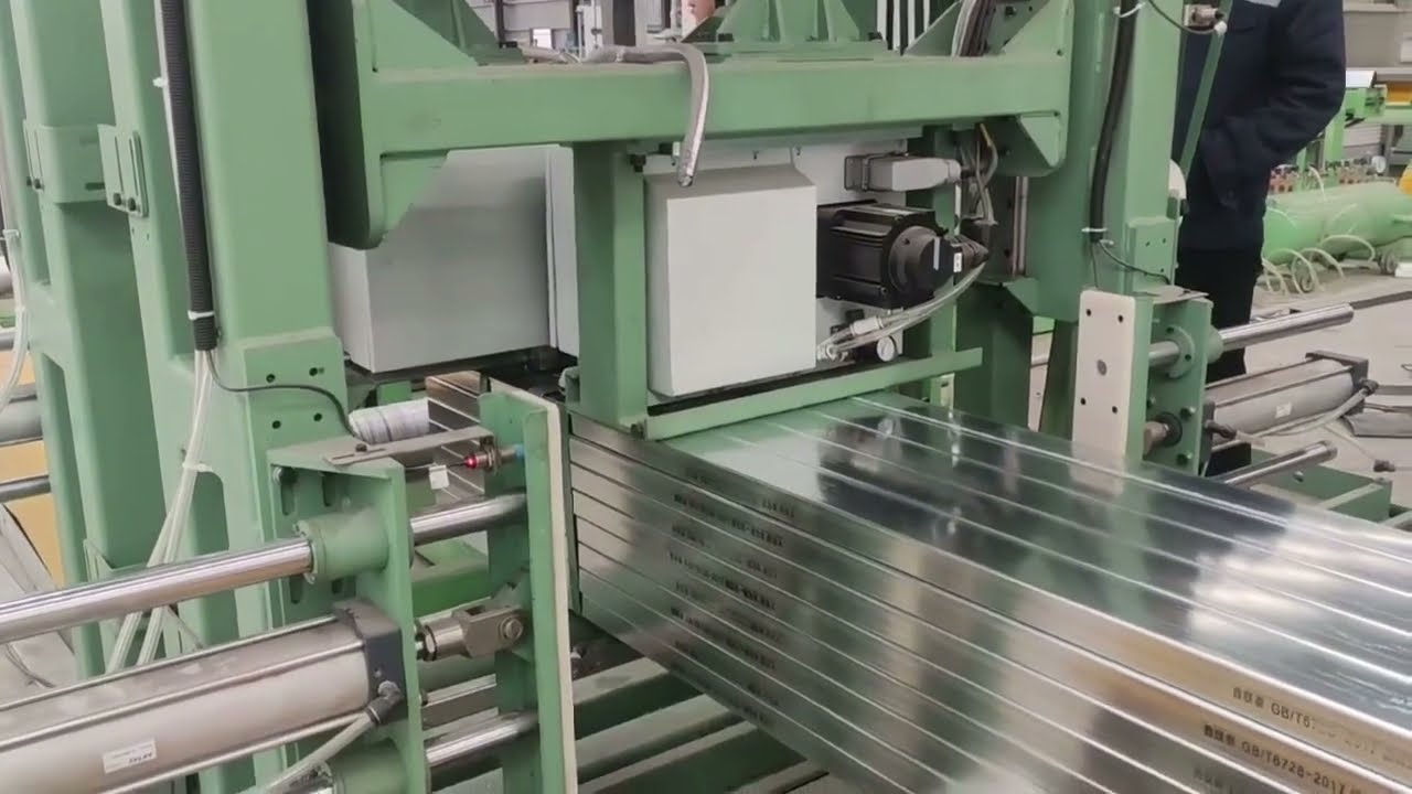 Square Tube Stacking and Strapping Machine