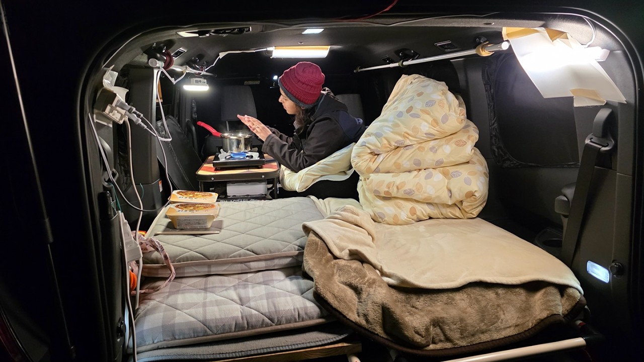 Car Camping at Rest Area with Onsen | Eating cup noodles in DIY Mini-van camper