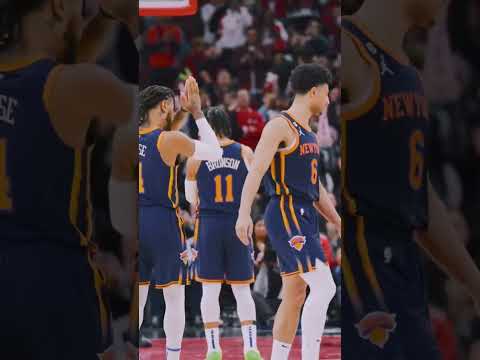 Knicks vs Bulls - United Center in delirium at the return of Derrick Rose 12/17