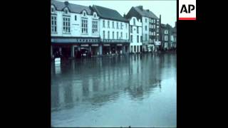 SYND 9-2-74 HIGH SEAS AND FLOODING ON THE SOUTH