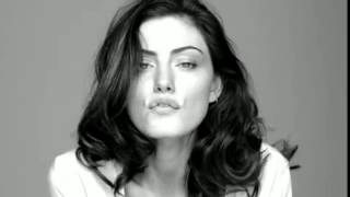 Famous Phoebe Tonkin gets steamy in Frame Denim... Profile