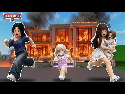 OUR HOUSE IS ON FIRE *WE ARE IN DANGER* WITH MY SISTER AND OUR DAUGHTERS BROOKHAVEN ROBLOX