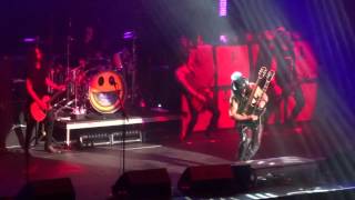 Slash ft Myles Kennedy and the Conspirators ~ Anastacia Solo