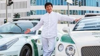 迪拜王子借了70輛豪車給成龍，撞壞了還有備用！