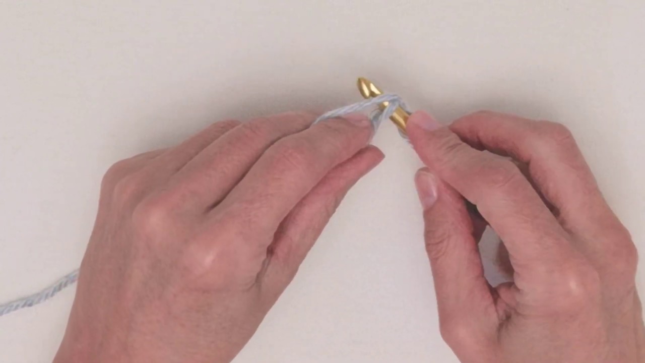 how to work a half double crochet (hdc) in your starting chain