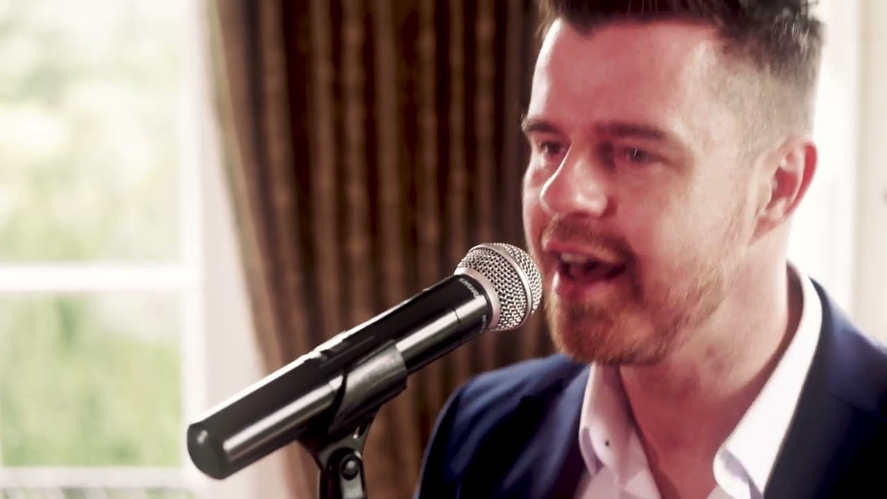 Drinks Reception music Ireland | The Wedding Entertainment Company drinks reception option