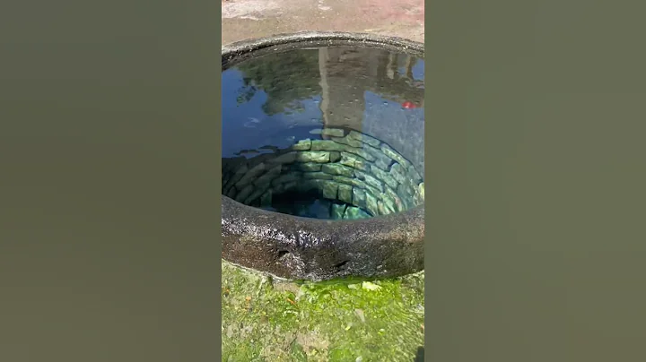 Ancient water well 🕳️