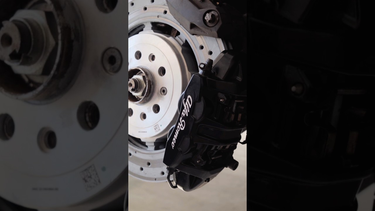 Giulia|Stelvio Quadrifoglio Rear Brakes DIY In 26 seconds 