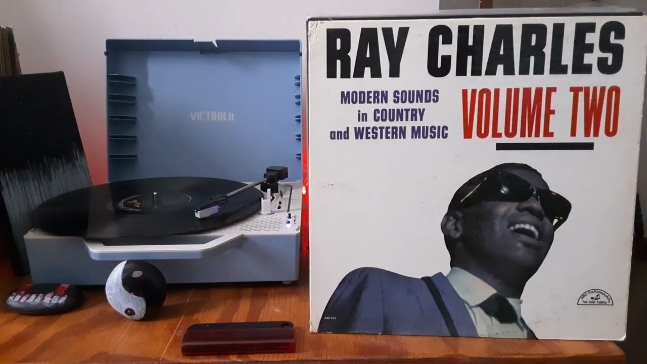 RELAX AND VIBE TO VINYL ON VICTROLA.............(I DO NOT OWN RIGHTS TO THE MUSIC)