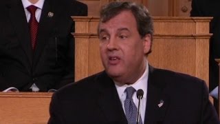 Christie plays up bipartisan record