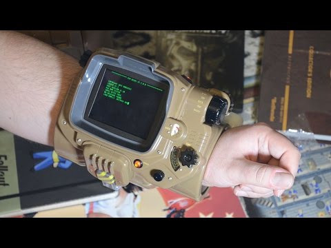 Видео: Обзор и распаковка редкого коллекционного издания Fallout 4 Pip-Boy Edition