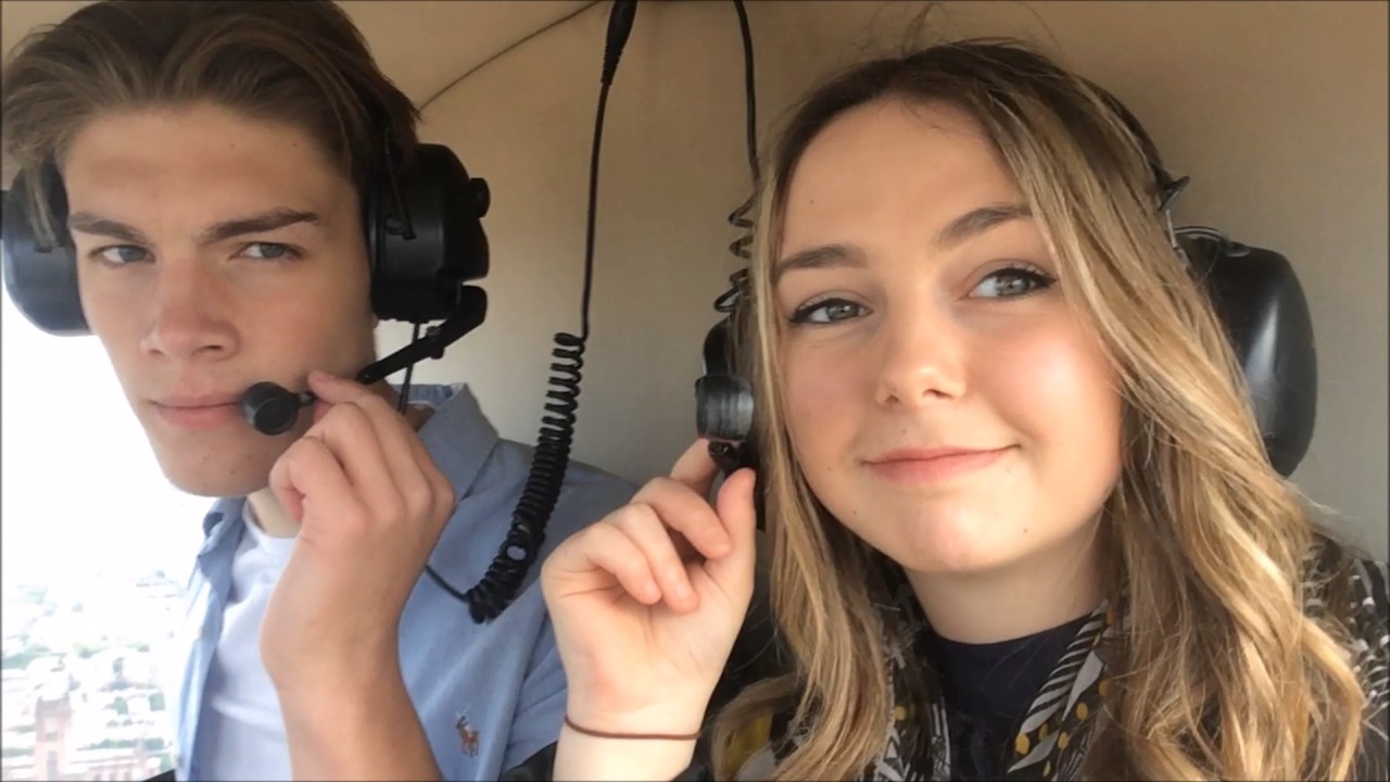Liverpool City Helicopter Tour - Whizzard Helicopters - YouTube