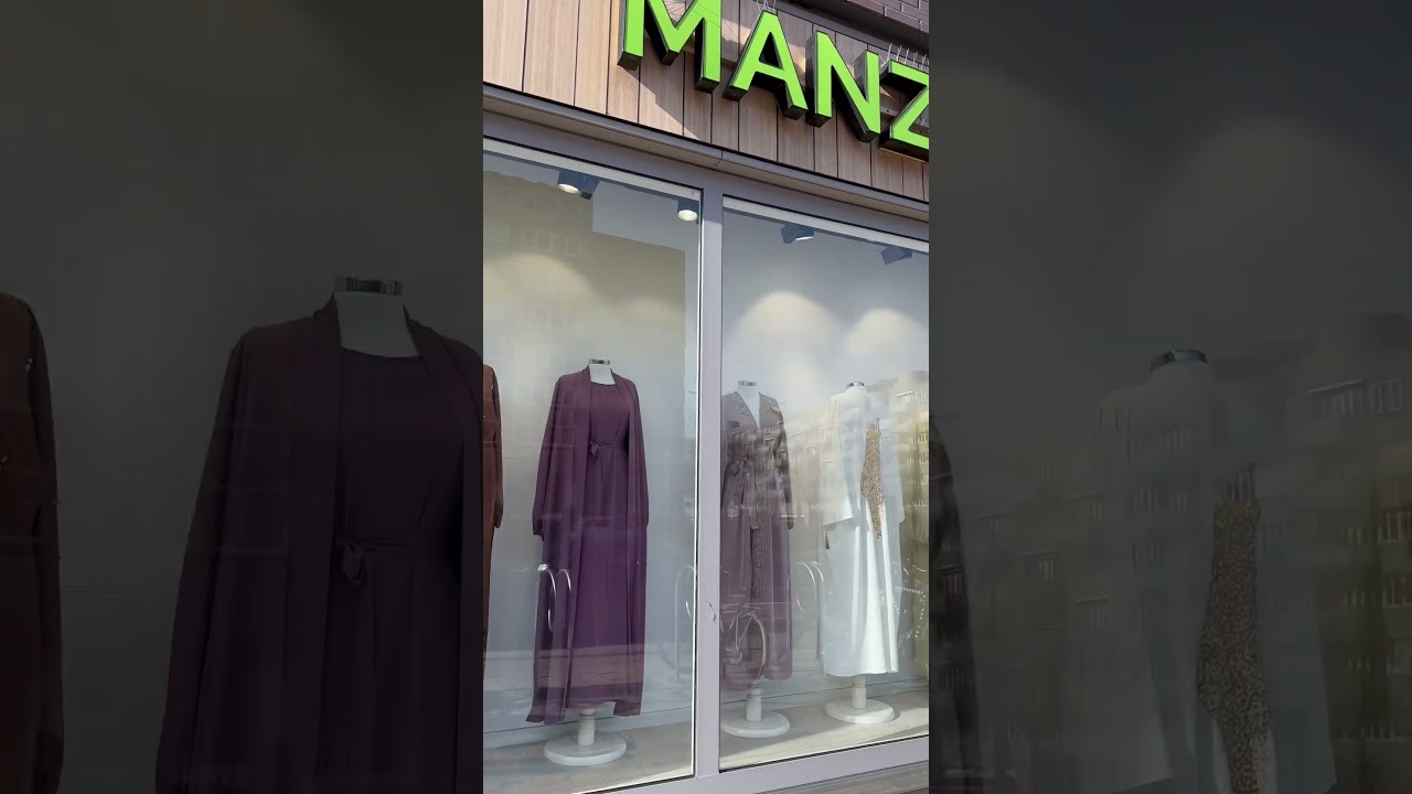 Abaya season🌸 Check de website!✨ manzaram.nl 