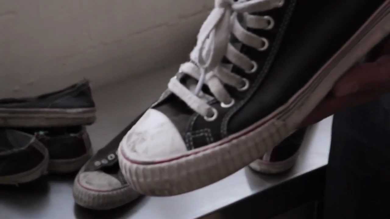 authentic american style aly on pf flyers youtube pf flyers youtube